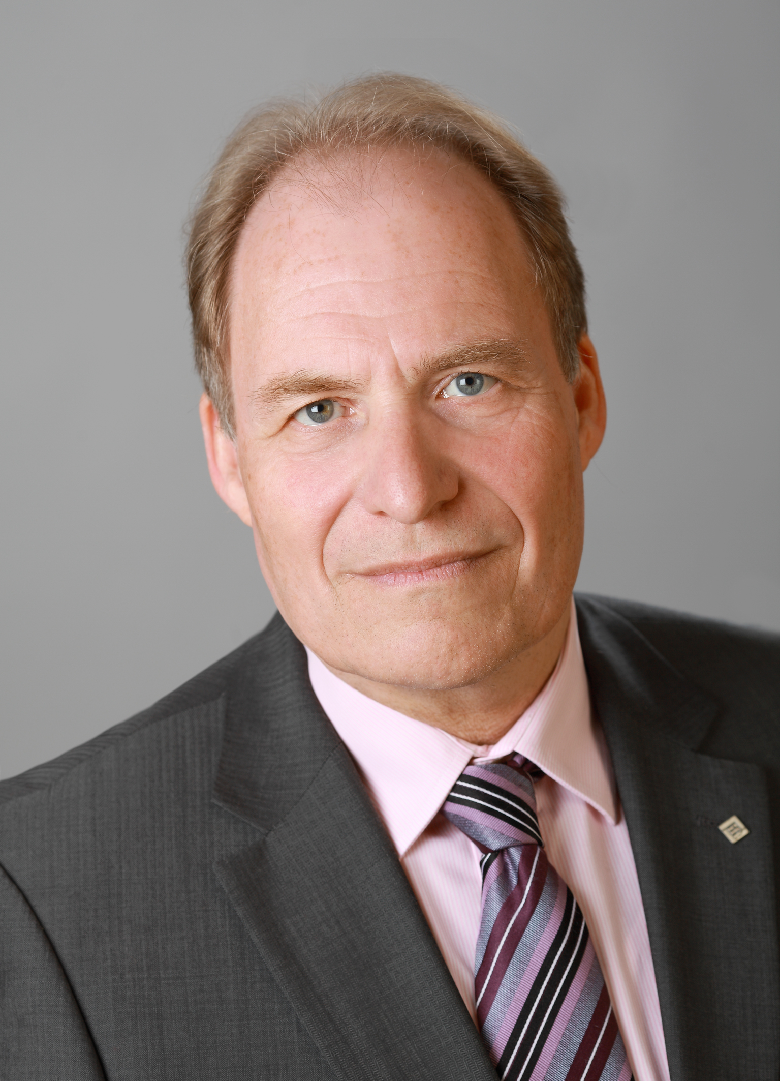 Portraitfoto von Prof. Ulrich Sieberath