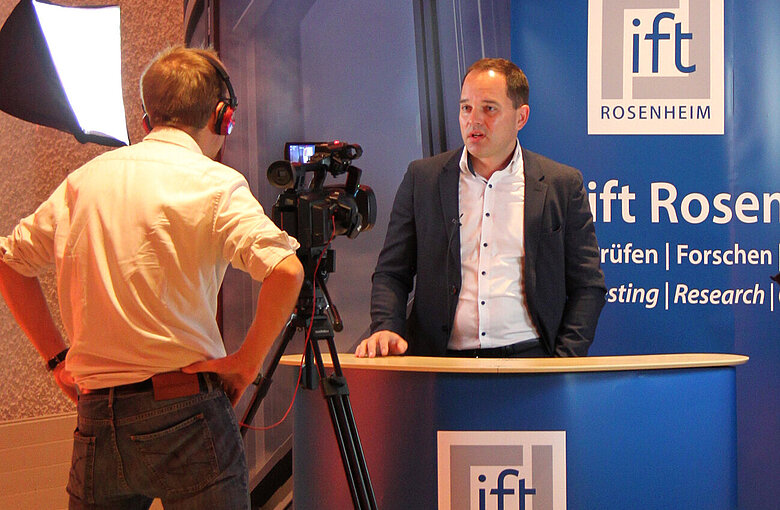 The photo shows the camera shots for the video podcast of the Rosenheim and Facade conference  (Source: ift Rosenheim)