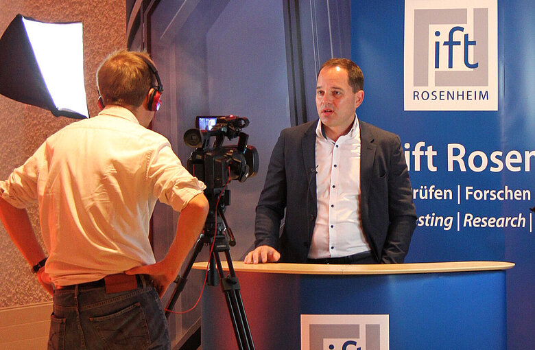 The photo shows the camera shots for the video podcast of the Rosenheim and Facade conference  (Source: ift Rosenheim)