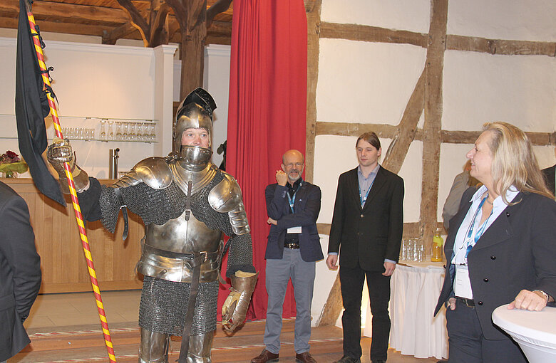 Ritterauftritt eines einzelnen Ritters bei einer Veranstaltung